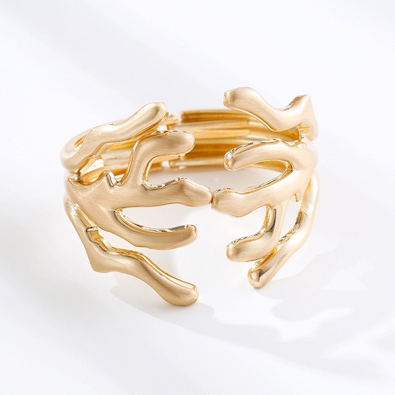 Exaggerated Shaped Open Bracelet